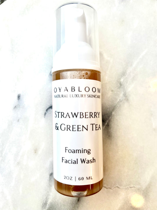 Strawberry + Green Tea Foaming Facial Wash (Clarifying)
